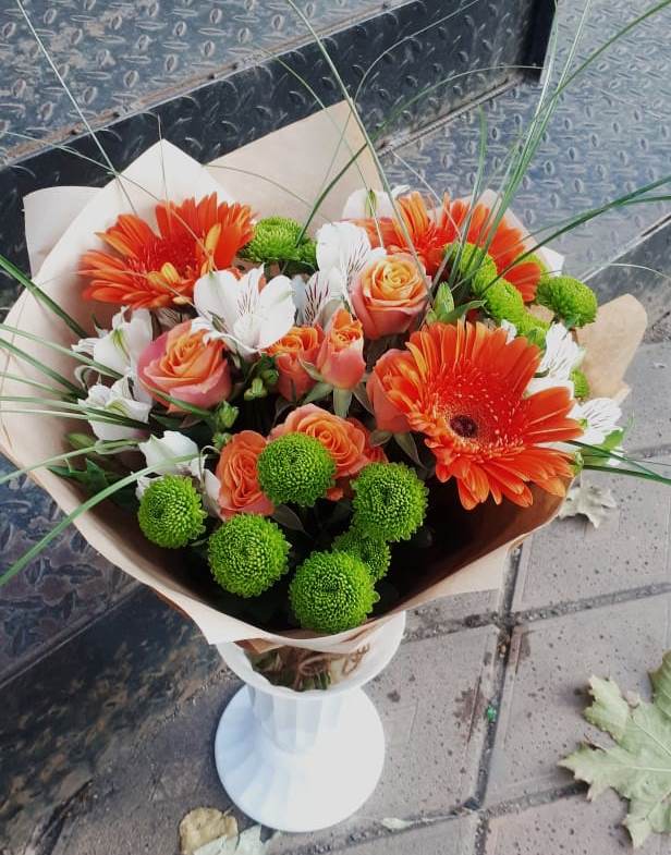 Букет цветов из: Герберы, Хризантемы, Альстромерии и Розы в Тугулыме