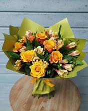 Букет цветов из:  Альстромерии и Розы в Тугулыме