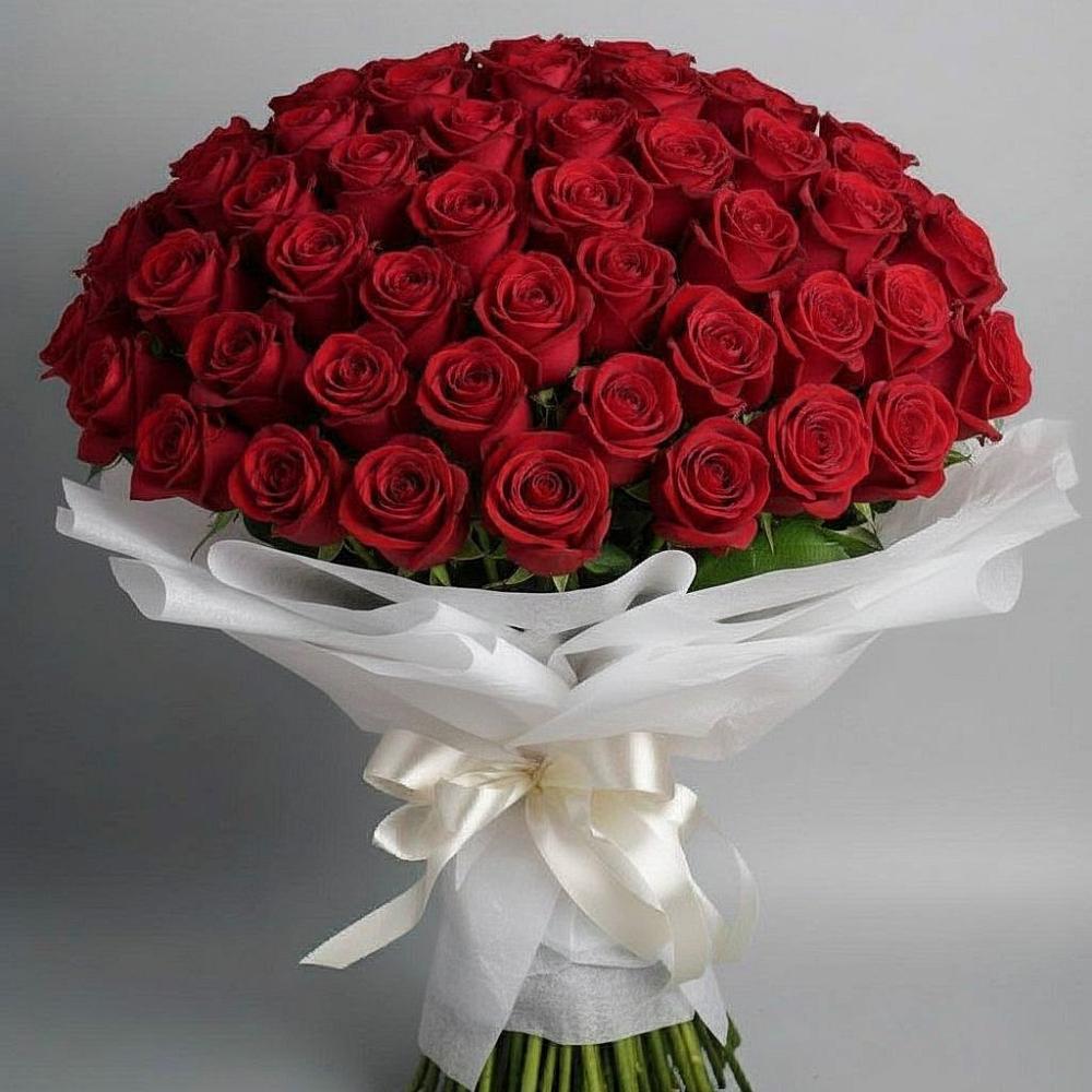 Букет 101 Красная роза Блэк Мэджик в Тугулыме