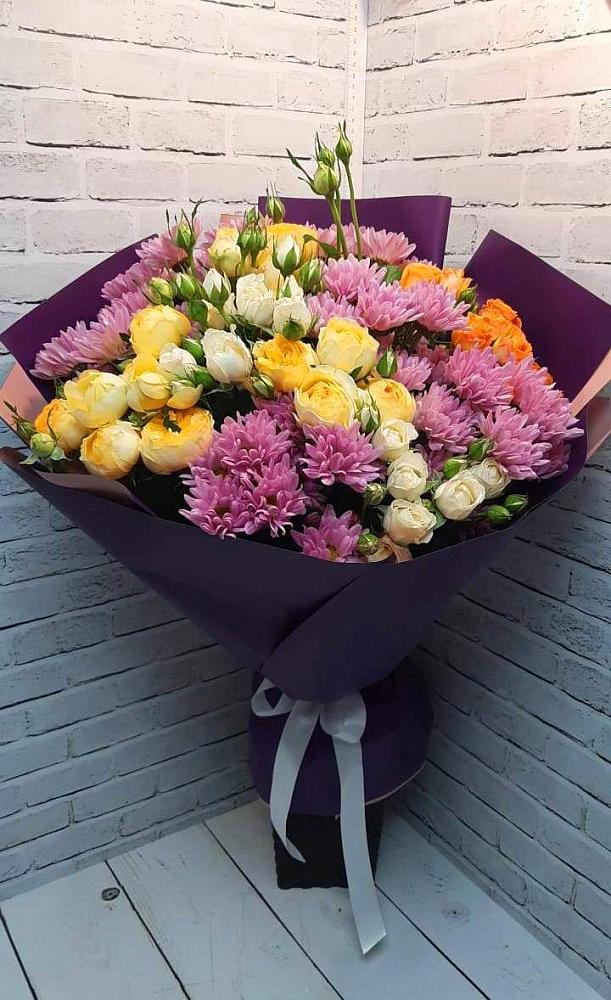 Букет цветов из: Хризантемы и Розы в Тугулыме