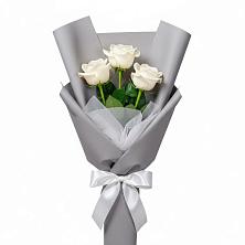 Букет 3 белые розы в Тугулыме
