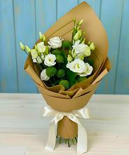 Букет цветов из:  Хризантемы и Лизиантусы в Тугулыме