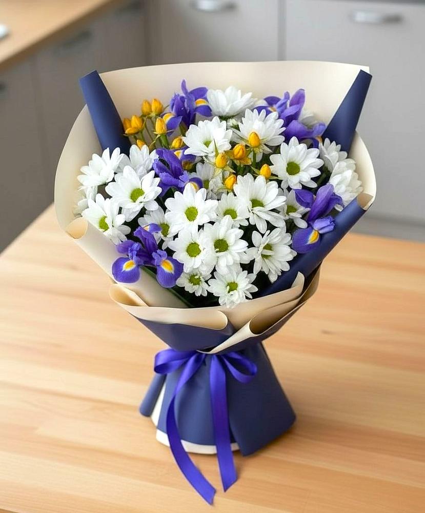 Букет цветов из: Розы, Ирисы и Хризантемы в Тугулыме