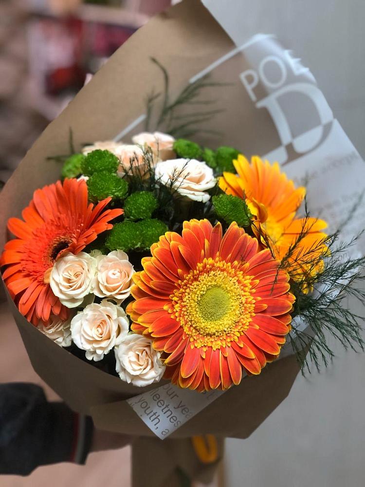 Букет цветов из: Герберы, Хризантемы и Розы в Тугулыме