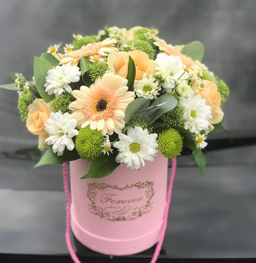 Цветочная композиция из Розы, Герберы и Хризантемы в шляпной коробке в Тугулыме