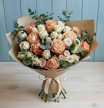 Букет цветов из:  Альстромерии и Розы в Тугулыме