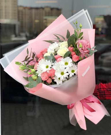 Букет цветов из: Розы, Лизиантусы и Хризантемы в Тугулыме